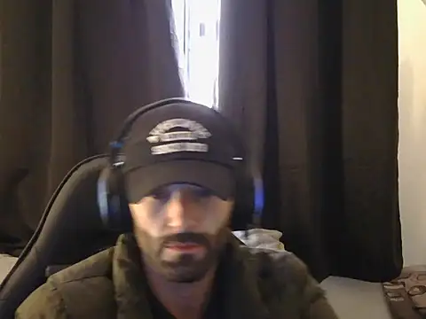 Snapshot of Aaron_hyuga chatting on 19, 6, 2026 Aaron hyuga online show from 19, 6, 2026