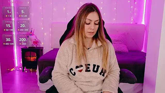 Snapshot of LindaWhite_ chatting on 13, 2, 2026 LindaWhite online show from 13, 2, 2026