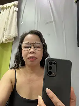 Snapshot of honghong_mother chatting on 7, 6, 2026 honghong mother online show from 7, 6, 2026