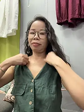Snapshot of honghong_mother chatting on 19, 7, 2026 honghong mother online show from 19, 7, 2026