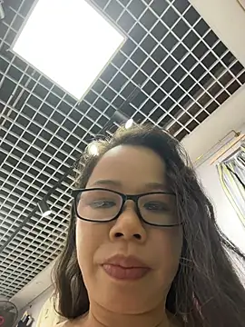 Snapshot of honghong_mother chatting on 22, 7, 2026 honghong mother online show from 22, 7, 2026