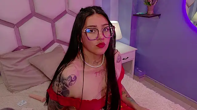 Snapshot of LilithRossi chatting on 3, 6, 2026 LilithRossi online show from 3, 6, 2026