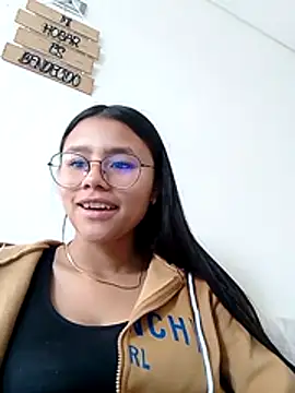 Sofielovee-01 online show from 1, 6, 2026