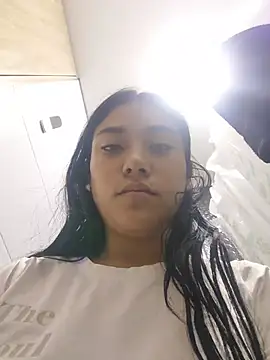 Snapshot of Amber-gold chatting on 25, 6, 2026 Amber-gold online show from 25, 6, 2026