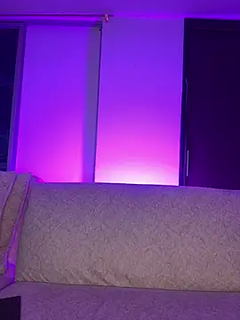 Dylan KatteLive online show from 8, 7, 2026
