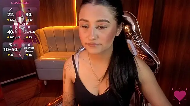 Snapshot of Catalella_Little_B chatting on 4, 7, 2026 Catalella Little B online show from 4, 7, 2026