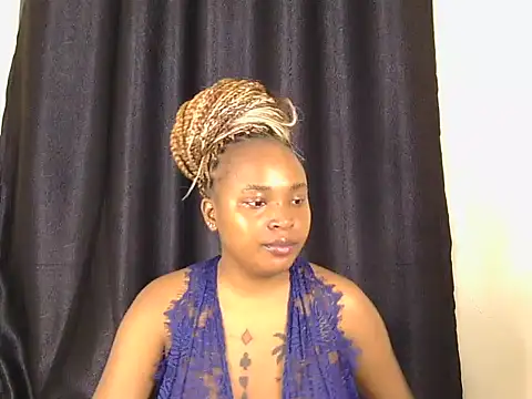 Snapshot of milkhanriieter chatting on 17, 7, 2026 milkhanriieter online show from 17, 7, 2026