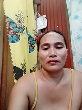 Snapshot of Queenslay chatting on 25, 6, 2026 Queenslay online show from 25, 6, 2026