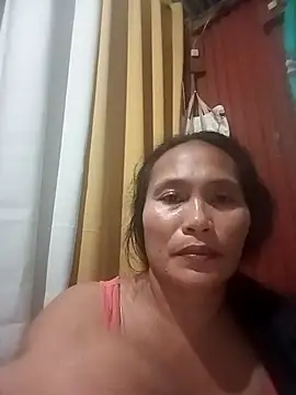Snapshot of Queenslay chatting on 21, 7, 2026 Queenslay online show from 21, 7, 2026