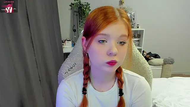 Snapshot of ttq__ chatting on 19, 6, 2026 ttq online show from 19, 6, 2026