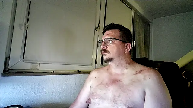 Snapshot of Redtaiger chatting on 26, 6, 2026 Redtaiger online show from 26, 6, 2026