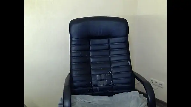 Snapshot of Cammil1a_horn chatting on 9, 7, 2026 Cammil1a horn online show from 9, 7, 2026