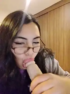 Roxxy Sade online show from 23, 6, 2026