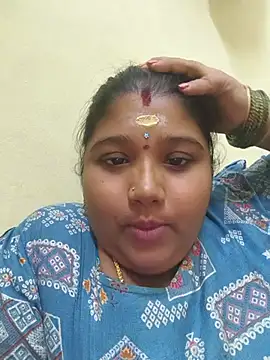 meenaqueen online show from 8, 6, 2026