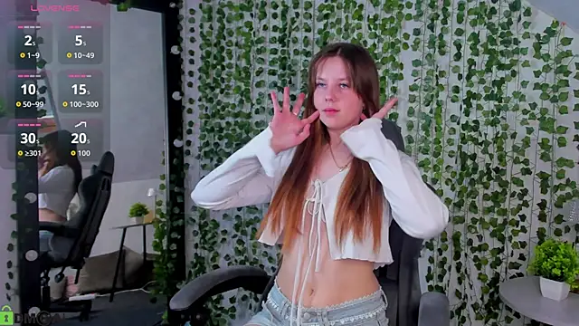 Snapshot of Violeta_Paul chatting on 10, 7, 2026 Violeta Paul online show from 10, 7, 2026