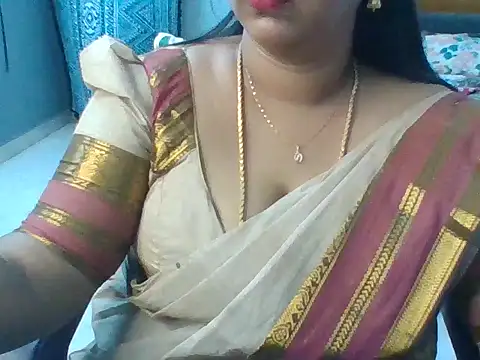 Snapshot of Tamil_hot_Meenu chatting on 26, 6, 2026 Tamil hot Meenu online show from 26, 6, 2026