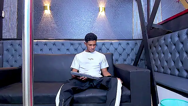 Snapshot of Yoel_Blessed chatting on 10, 7, 2026 Yoel Blessed online show from 10, 7, 2026