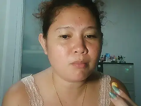 Snapshot of bitchychubby chatting on 17, 7, 2026 bitchychubby online show from 17, 7, 2026