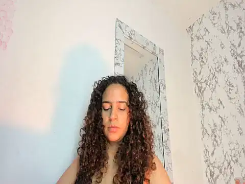 Snapshot of Shanom01 chatting on 7, 6, 2026 Shanom01 online show from 7, 6, 2026