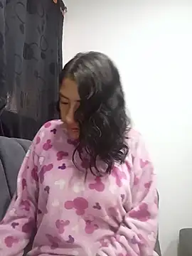 Snapshot of violetta_4m chatting on 29, 6, 2026 violetta 4m online show from 29, 6, 2026