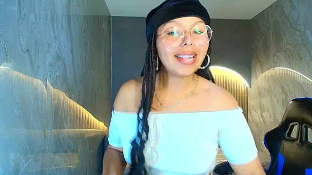 sophy r online show from 12, 6, 2026