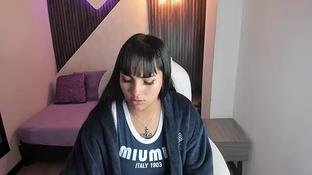 Bella Raven online show from 8, 6, 2026
