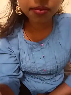 Snapshot of Sexy-Zeenat chatting on 22, 6, 2026 Sexy-Zeenat online show from 22, 6, 2026