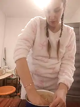 Yevgeshka-Milashka online show from 28, 11, 2025