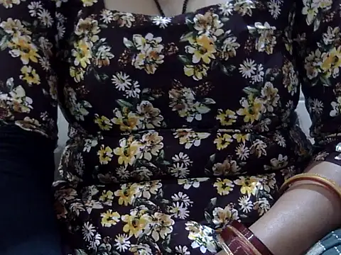 Snapshot of hey_darling_ chatting on 3, 6, 2026 hey darling online show from 3, 6, 2026