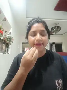 Snapshot of Baby_g77 chatting on 6, 8, 2026 Baby g77 online show from 6, 8, 2026