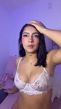 Snapshot of Nicolegh_ chatting on 7, 6, 2026 Nicolegh online show from 7, 6, 2026