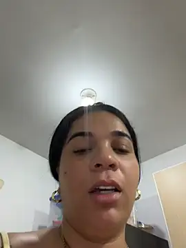 Snapshot of Siri_Luxx chatting on 9, 7, 2026 Siri Luxx online show from 9, 7, 2026
