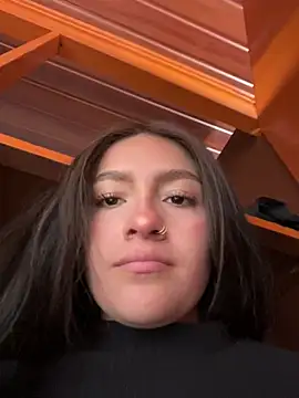 Snapshot of Alyha_cortes_ chatting on 9, 6, 2026 Alyha cortes online show from 9, 6, 2026