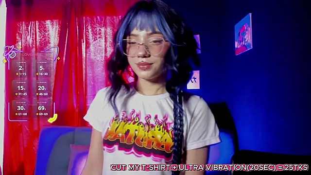 petitemila online show from 9, 6, 2026