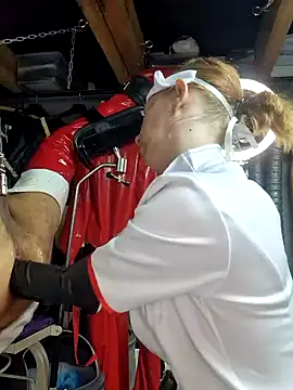 Snapshot of Caromimi18 chatting on 11, 9, 2025 Caromimi18 online show from 11, 9, 2025