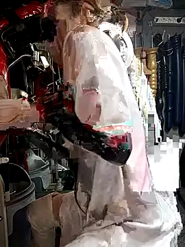 Snapshot of Caromimi18 chatting on 23, 9, 2025 Caromimi18 online show from 23, 9, 2025