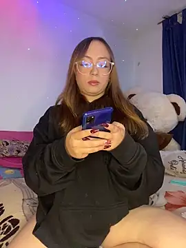 Snapshot of Caamii_ chatting on 17, 6, 2026 Caamii online show from 17, 6, 2026