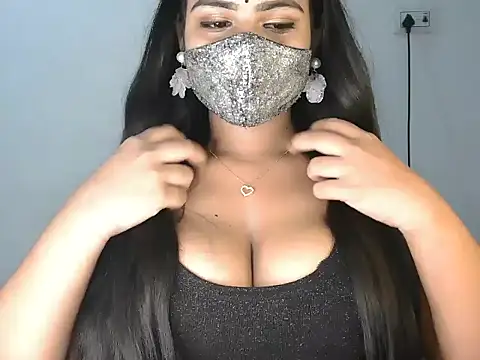 Snapshot of Curvy_Deepa chatting on 17, 7, 2026 Curvy Deepa online show from 17, 7, 2026