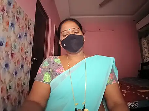Snapshot of Meenakshy chatting on 21, 6, 2026 Meenakshy online show from 21, 6, 2026