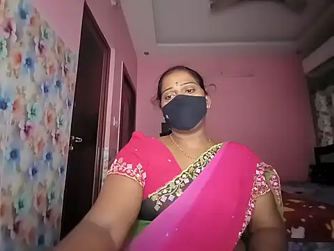 Snapshot of Meenakshy chatting on 24, 6, 2026 Meenakshy online show from 24, 6, 2026