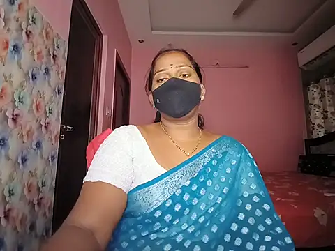 Snapshot of Meenakshy chatting on 14, 7, 2026 Meenakshy online show from 14, 7, 2026