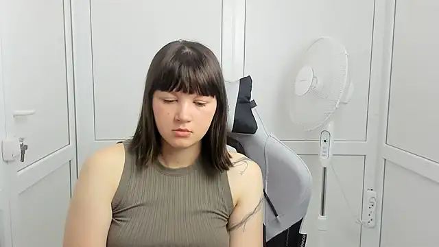 Snapshot of Vanilla_Vixen chatting on 6, 6, 2026 Vanilla Vixen online show from 6, 6, 2026