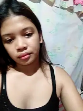 Snapshot of Cutie_Lily02 chatting on 4, 6, 2026 Cutie Lily02 online show from 4, 6, 2026