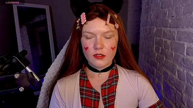 Snapshot of AuroraGlo chatting on 6, 6, 2026 AuroraGlo online show from 6, 6, 2026