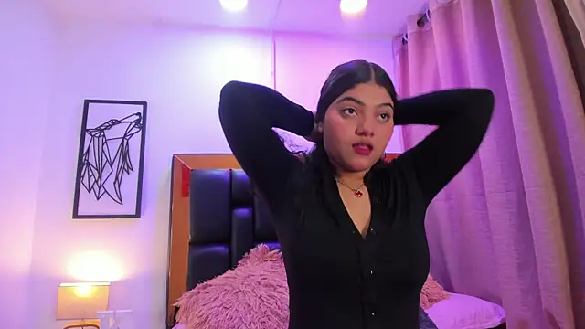 Snapshot of Miaa_Rouss chatting on 5, 6, 2026 Miaa Rouss online show from 5, 6, 2026
