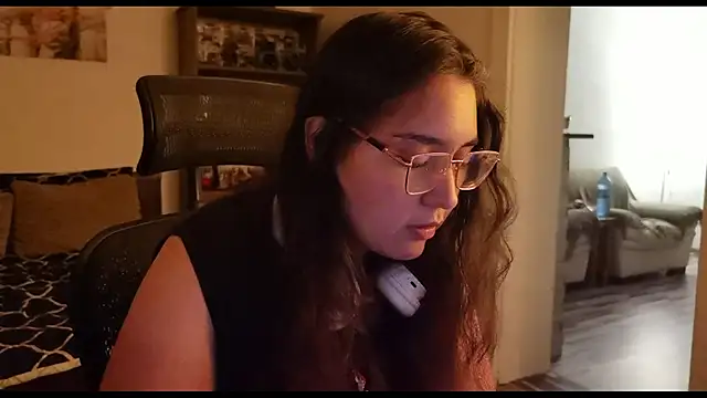 Snapshot of RosieBonbon chatting on 6, 6, 2026 RosieBonbon online show from 6, 6, 2026