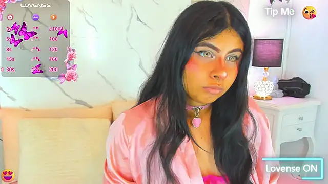 DanniValencia online show from 22, 7, 2026