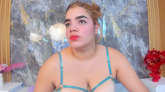 Snapshot of AMMY_HONEY chatting on 15, 7, 2026 AMMY HONEY online show from 15, 7, 2026
