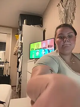 Snapshot of chubbyqueenbb chatting on 4, 6, 2026 chubbyqueenbb online show from 4, 6, 2026
