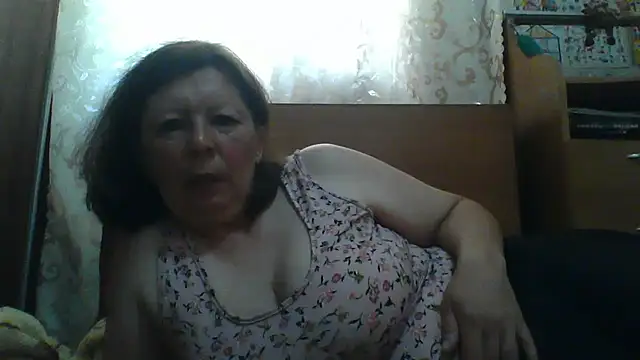 Schastlivaya43 online show from 9, 6, 2026